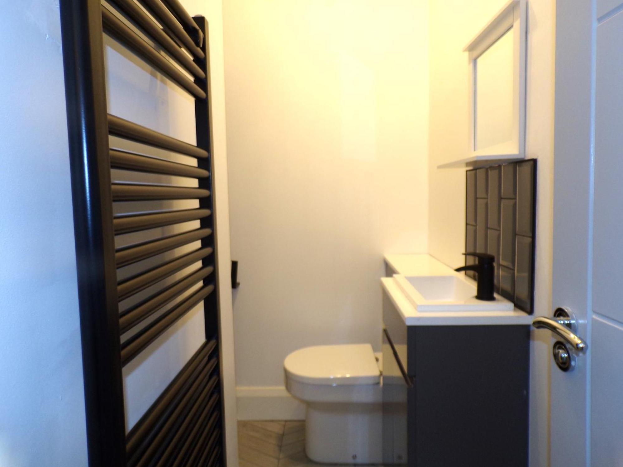 Hazelhurst House - 4 Bedrooms 2 Bathrooms Stoke-on-Trent エクステリア 写真